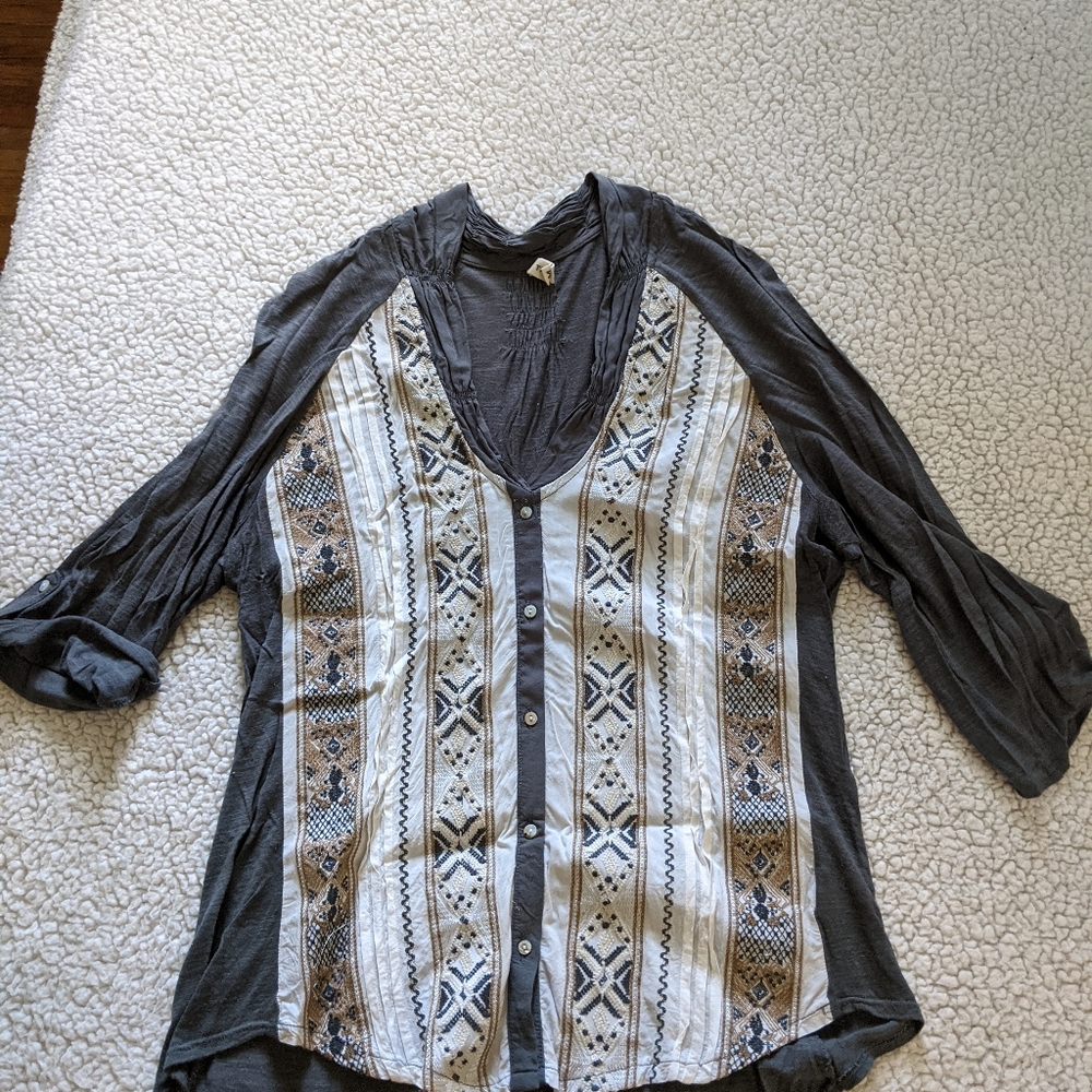 Tiny brand 3/4 sleeve gray top size M